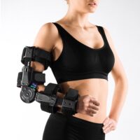 Reguteeritava nurgaga küünarliigese ortoos